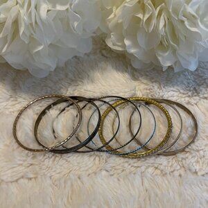 Set of 8 Bracelets Various Tones